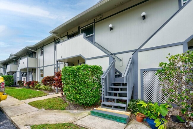 Building Photo - 8291 SE Croft Cir Unit M-8 Rental