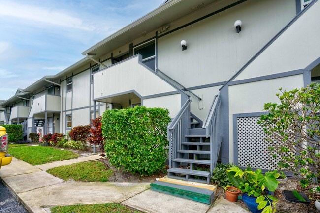 Photo - 8291 SE Croft Cir Condo Unit M-8