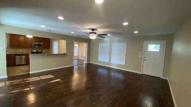 Building Photo - 4012 Boyd Ave