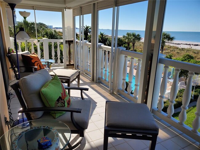 6650 Sunset Way Unit 220