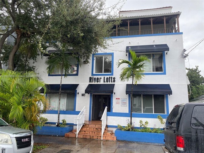 Photo - 1021 NW 3rd St Unidad 204 Rental