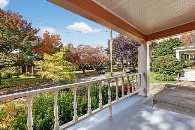 Photo - 3748 NE 23rd Ave