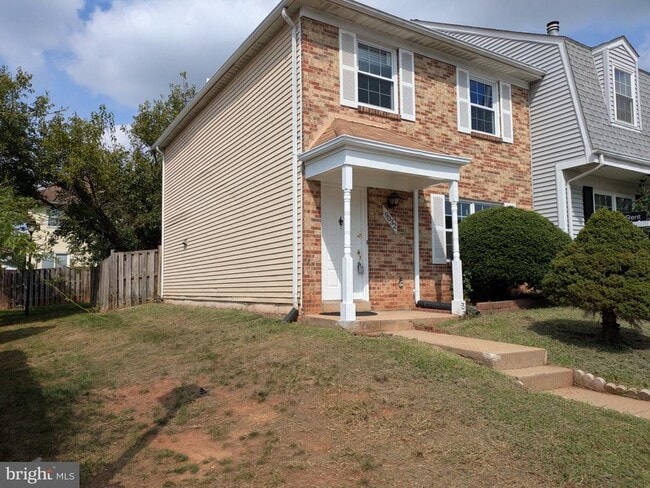 9032 Whispering Pine Ct