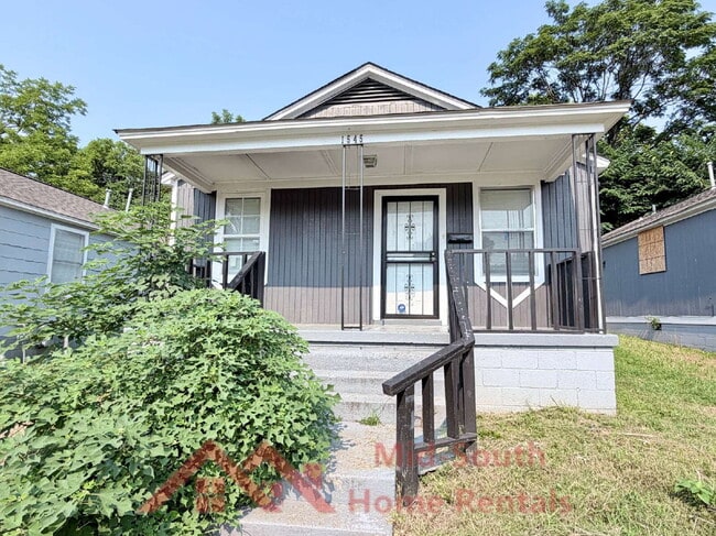 Building Photo - 1545 Patton St