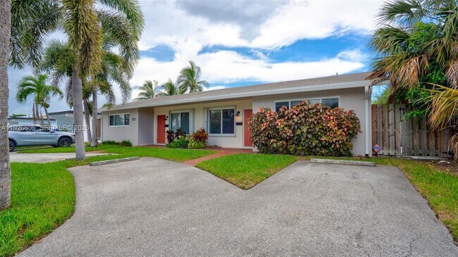 Photo - 1001 SW 12th Ct Unidad 1-east