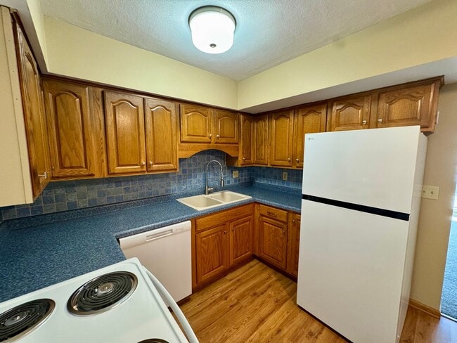 Photo - Updated 2BR Condo in Fox Meadows – New Flooring + Appliances Unit Condo #6