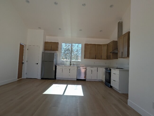 Photo - 3036 Greenwood Dr