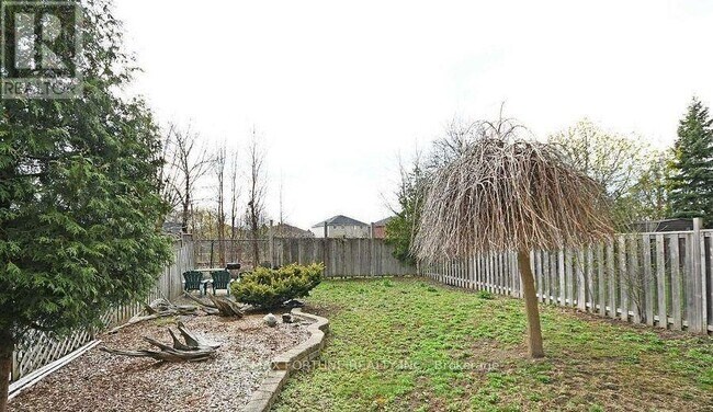 Photo - 44 Rotherglen Ct