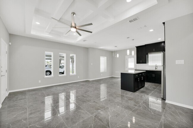 Photo - 4721 Magnolia Ave Unit 1