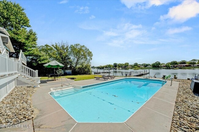 Photo - 74 Seneca Pl