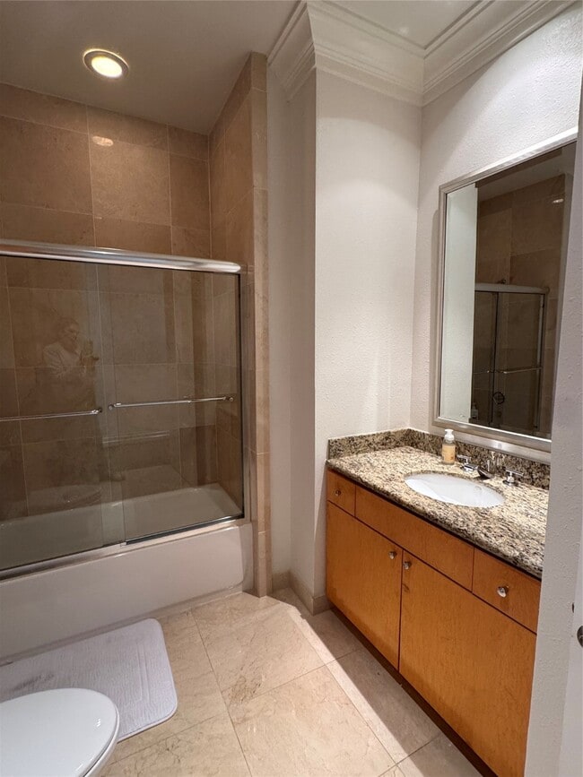 Building Photo - 3388 Sage Rd Unit 101