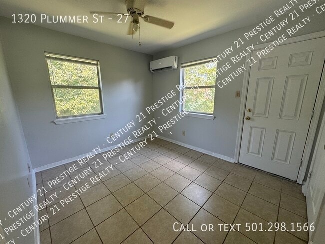Photo - 1320 Plummer St Unidad 27