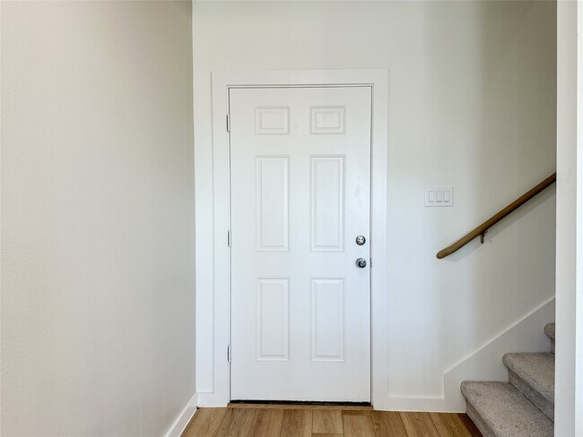 Photo - 824 Waxahachie St