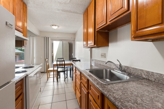 Photo - 2606 Benvenue Ave