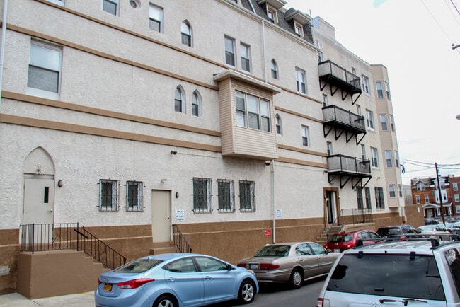 Photo - 2301 N Broad St Unidad 2C