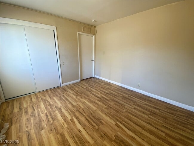 Building Photo - 230 W Boston Ave Unit 9 Rental