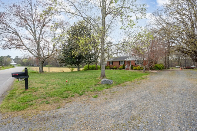 Photo - 296 Hopewell Church Rd
