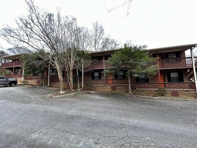 Photo - 204 Calhoun St