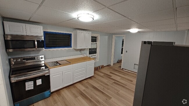 Building Photo - 955 W Linden Ave Rental
