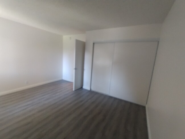 Photo - 700 E Esther St Apartment Unit 44