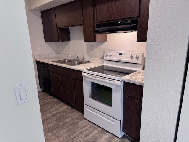 Kitchen - 7602 N 61st Ave Unit 7606