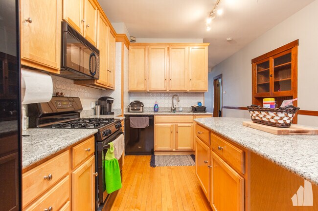 Photo - 1538 W Wrightwood Ave Unit 1