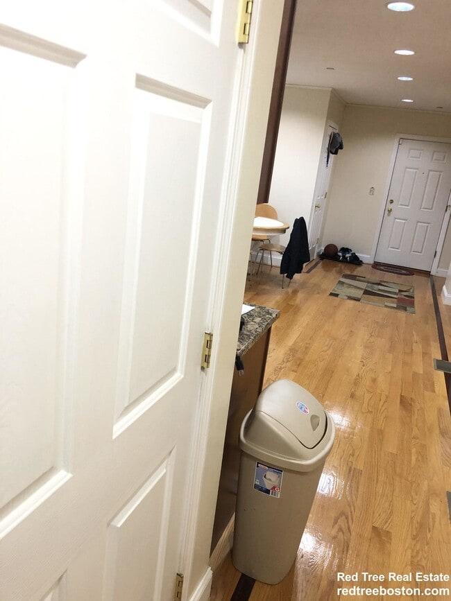 Photo - 207 Hillside St Unit 2