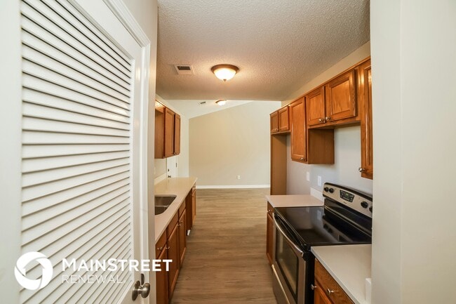 Photo - 21 Grist Mill Lane