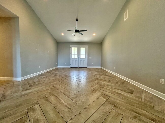 Photo - 1027 Campbell Ave