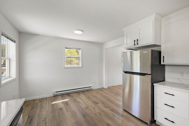 424 E Union St, Lone Rock, WI 53556
