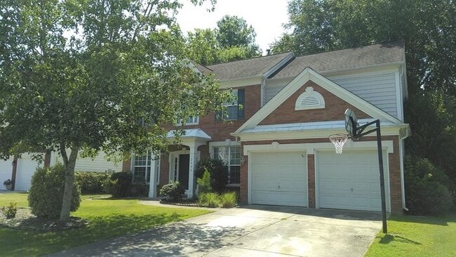 Building Photo - Spacious Home in Ballantyne!!!