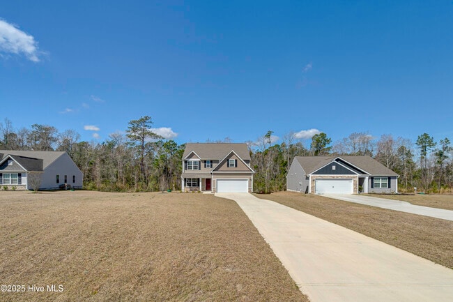 Photo - 640 Poppleton Dr