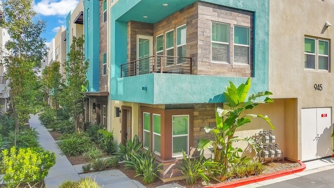 Photo - 945 E Mason Ln