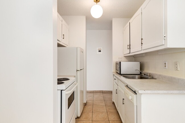 Photo - Sunalta Place