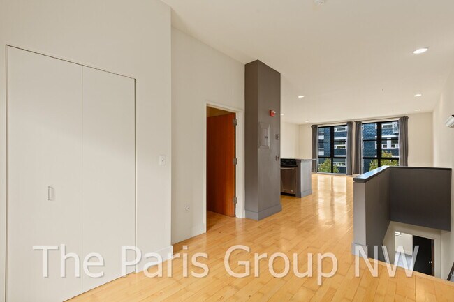 Exceptional 2 Story CapHill Condo * 2 Pkg Spaces, EV Charger & Rooftop Views