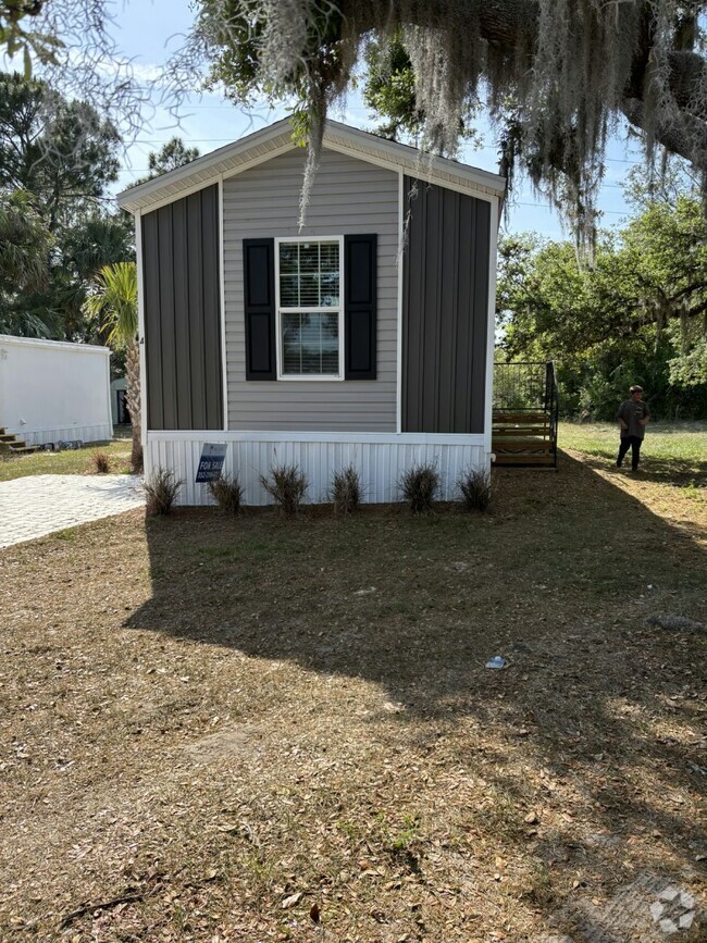 Building Photo - 11240 N Northwood Dr Rental