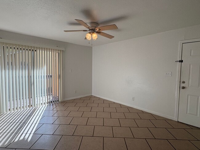 Photo - 1/1 Condo for Rent in Fort Myers