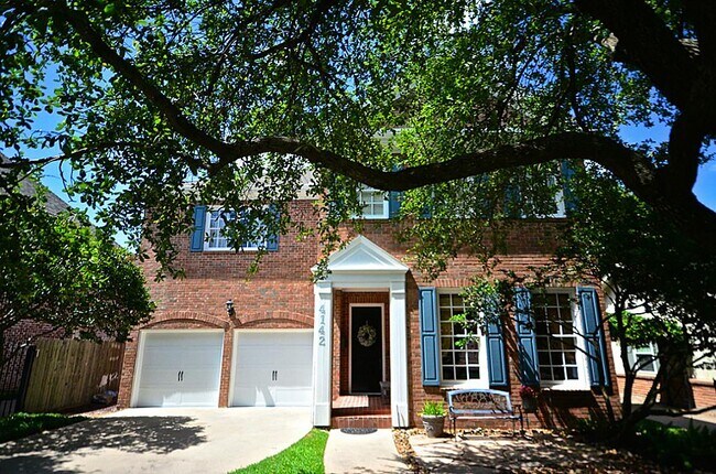 Building Photo - 4142 Villanova St