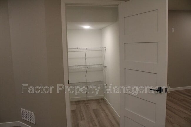 Photo - 3124 Scotch Ln