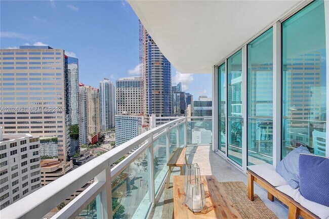 Photo - 950 Brickell Bay Dr Unit 1911
