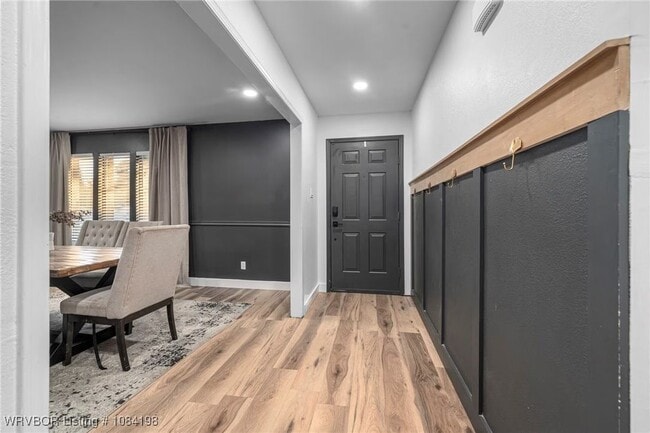 Photo - 3021 S 96th St