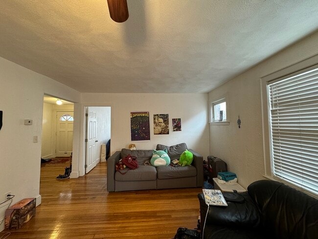 Photo - 481 Washington St Unit 1