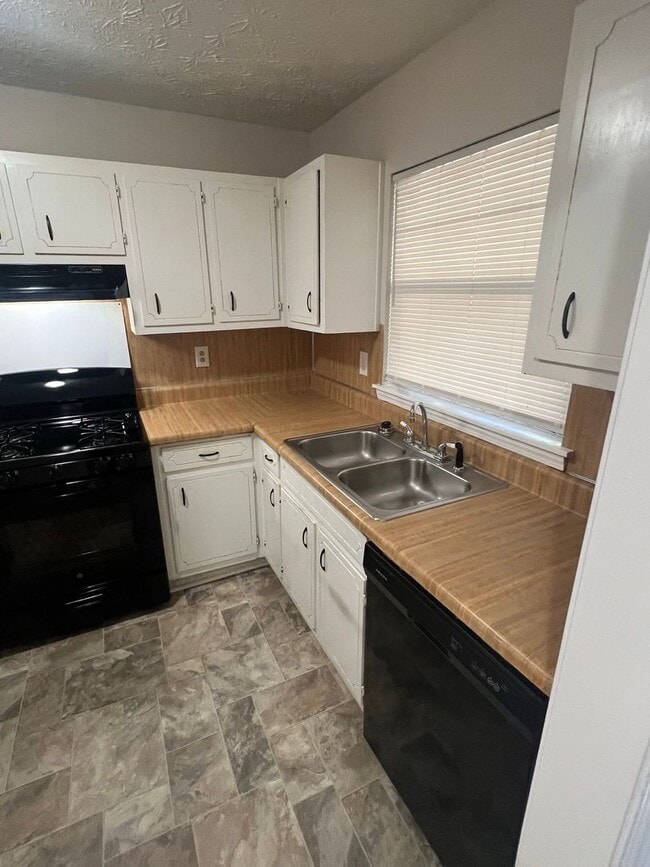 Photo - 3028 Dale Ct Unidad 3028 - B Dale Court