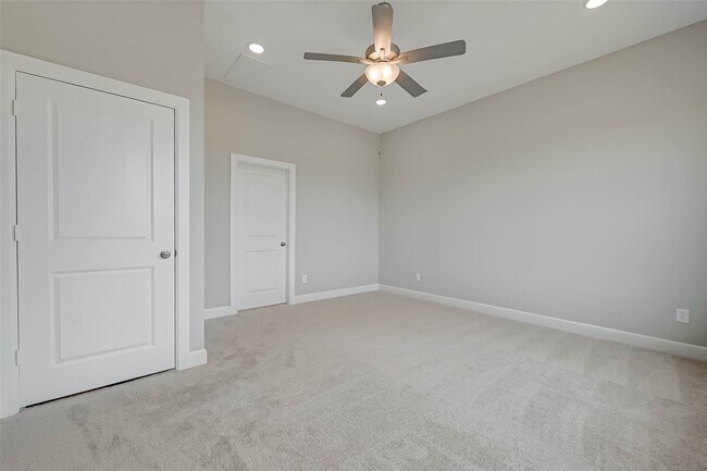 Photo - 10707 Deer Path Dr