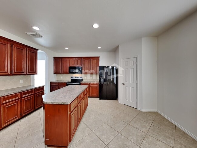 Photo - 15818 Shoreline Terrace Dr