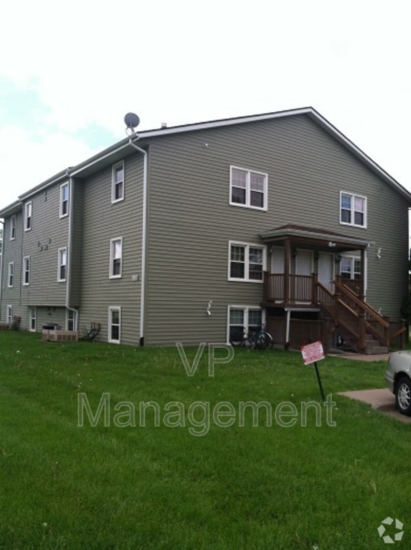 Building Photo - 2218 Emerald Dr Unit #6 Rental