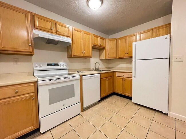 Photo - 175 Loudon Rd Condo Unit 2