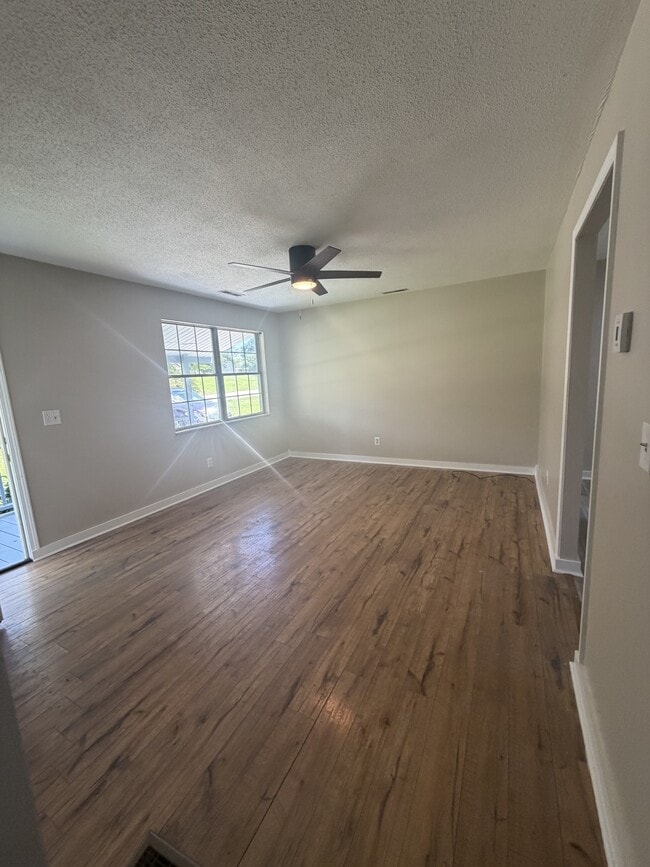 Photo - 62183 Forestview Dr