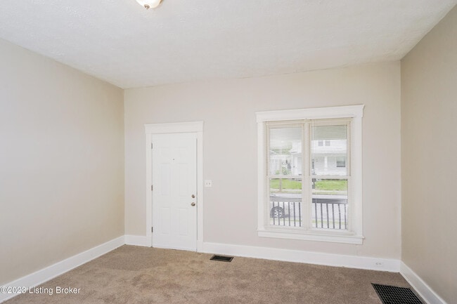 Photo - 1827 Osage Ave