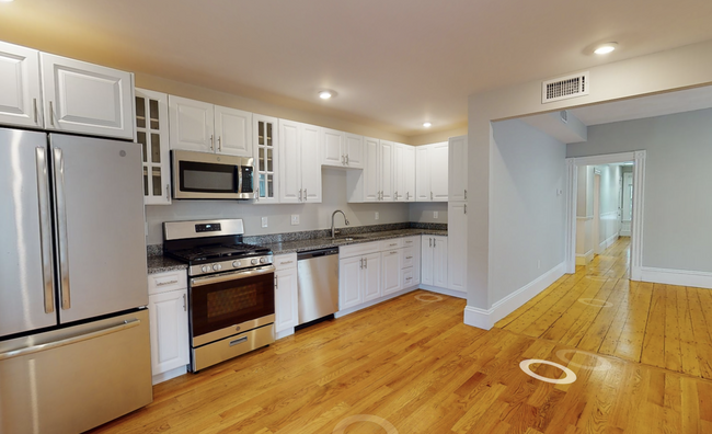 Photo - 17 Beacon St Apartment Unit 1